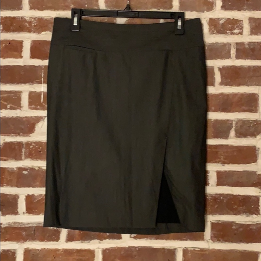 Gray pencil skirt